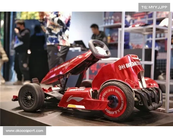 李宁「极地太空舱」快闪落地北京，展示航天动态保暖科技